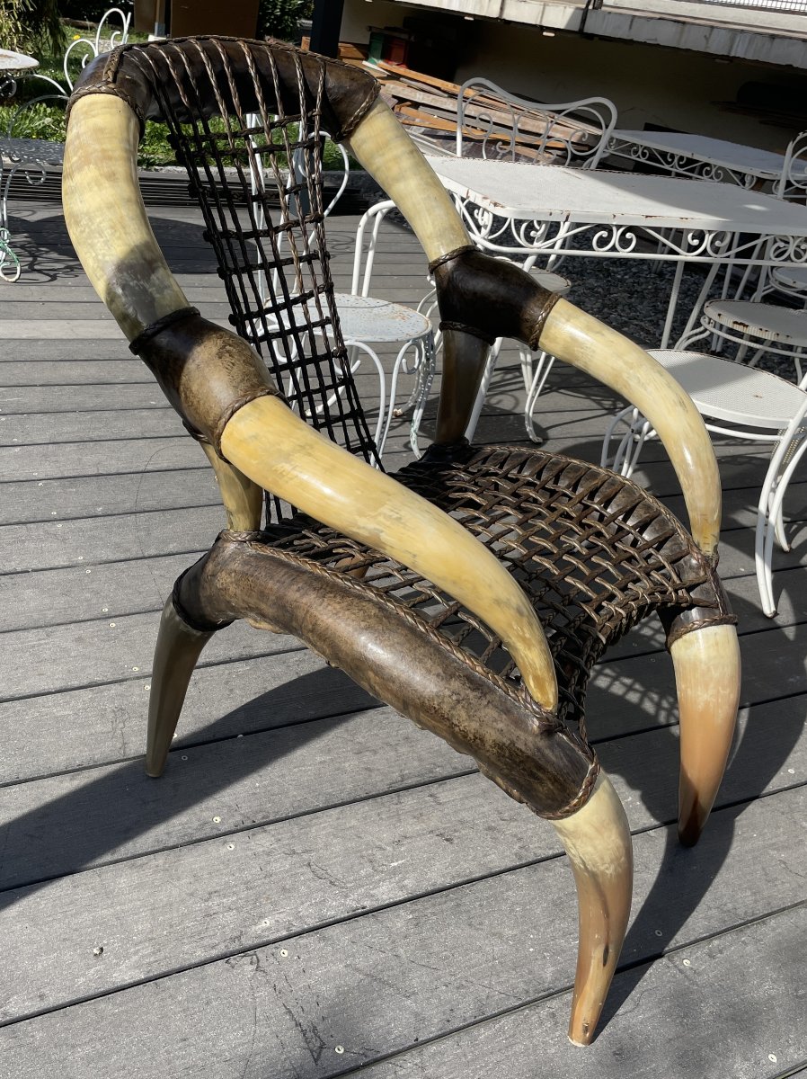 Grand fauteuil vintage en Cornes de buffle et son ottoman-photo-2