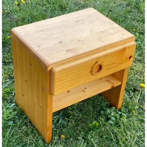 Chevet  en pin Charlotte Perriand  les Arcs 