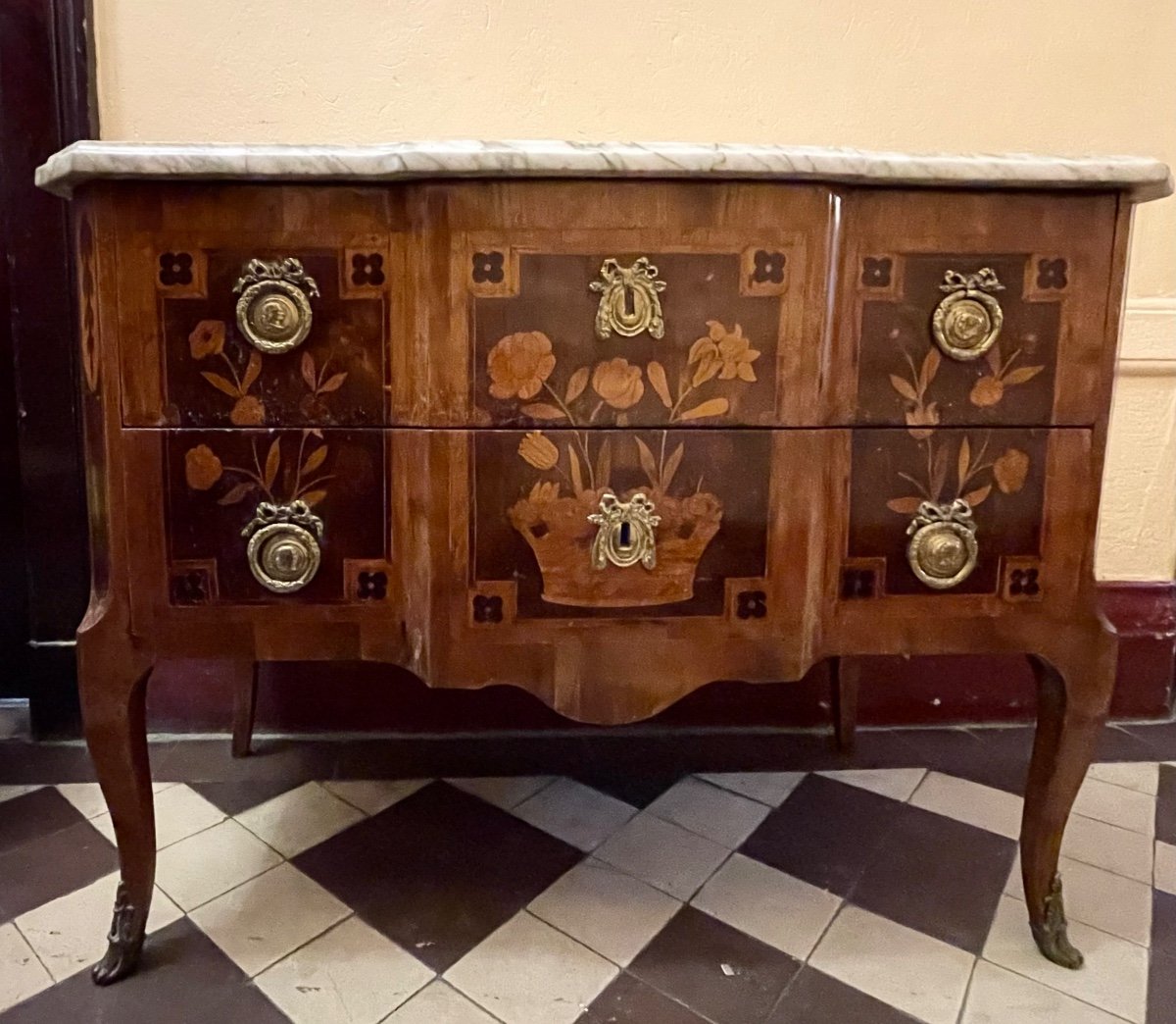 18th Century Transition Chest Of Drawers
