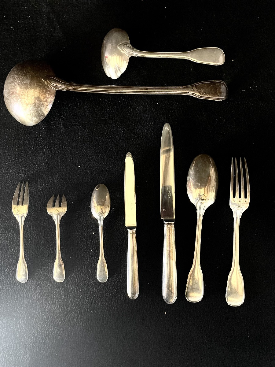 Ménagère PUIFORCAT en argent. 115 pièces -photo-2