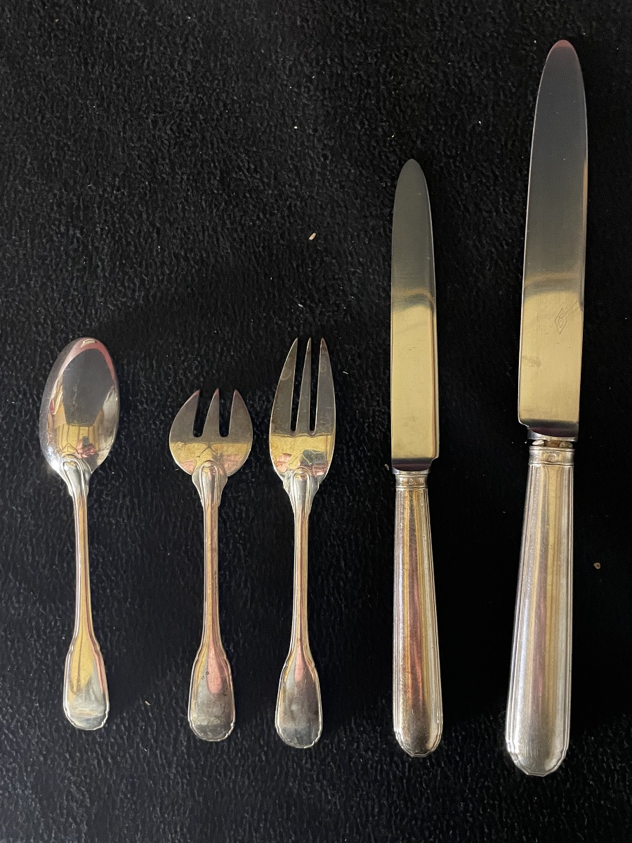 Ménagère PUIFORCAT en argent. 115 pièces -photo-4