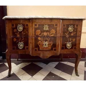 18th Century Transition Chest Of Drawers