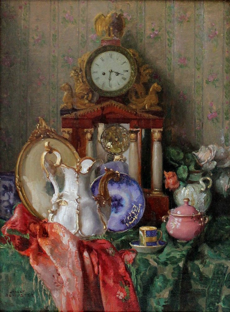 Nature morte aux roses, horloges de cheminée et porcelaine de Josef Schuster (1873 - 1945)-photo-2