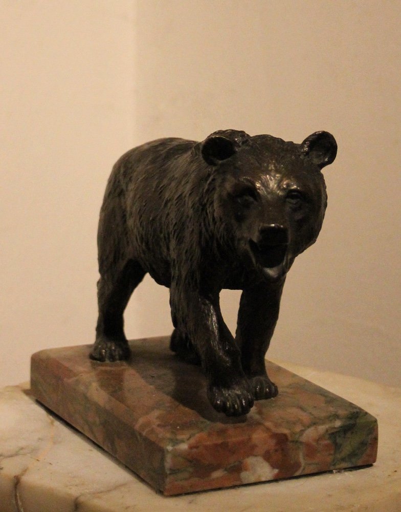 "the Bear", Bronze Animal Sculpture, Circa 1900