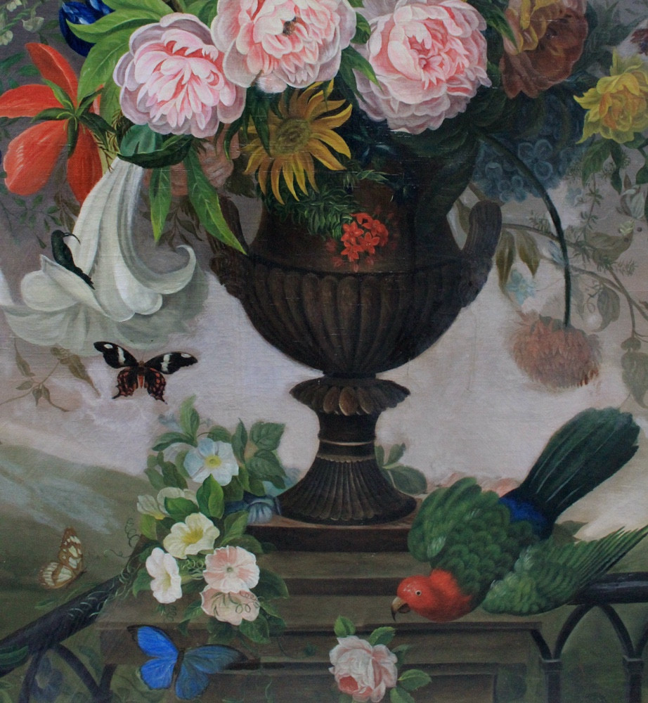 Magnifique nature morte classique avec fleurs, papillons, colibri et perroquet, début du XIXe s-photo-5
