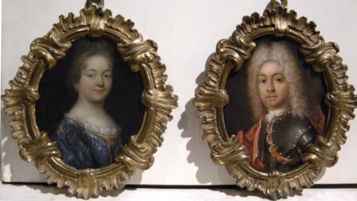 Miniaturiste, vers 1700, Paire de portraits de nobles, huile sur cuivre