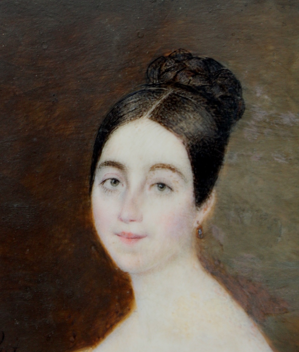 Miniature de portrait d'une jeune femme en robe jaune par J.P.  Robelot (Français, né en 1802)-photo-4