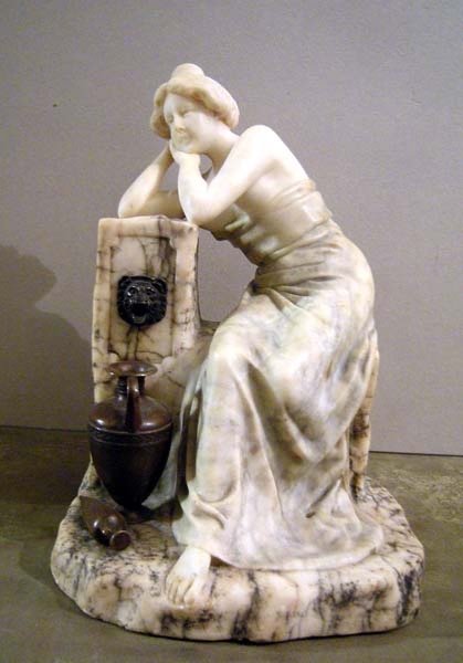 Au bord du puits", sculpture de Guglielmo Bracony ( 1838 - Rome - 1921)