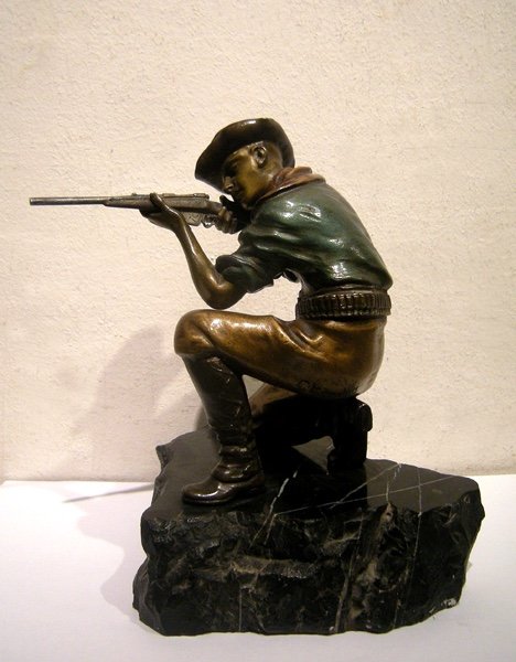 Carl Kauba ( 1865 - 1922) Antique Patinated And Cold Painted Bronze Figure Of A Kneeling Ranger-photo-4