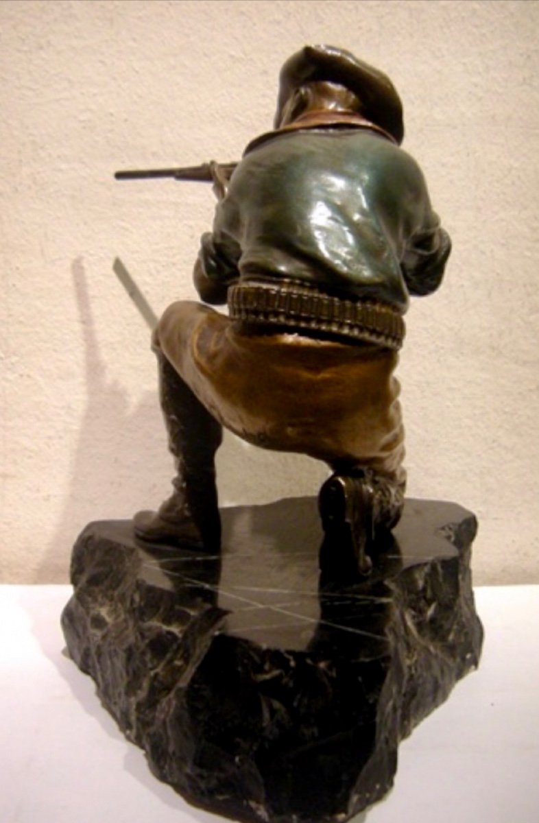 Carl Kauba ( 1865 - 1922) Antique Patinated And Cold Painted Bronze Figure Of A Kneeling Ranger-photo-2