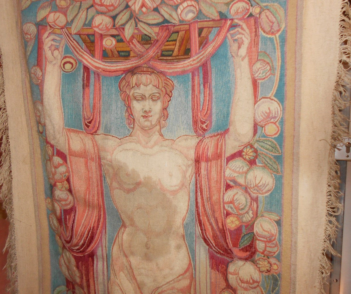 Caryatid Tapestry -photo-2