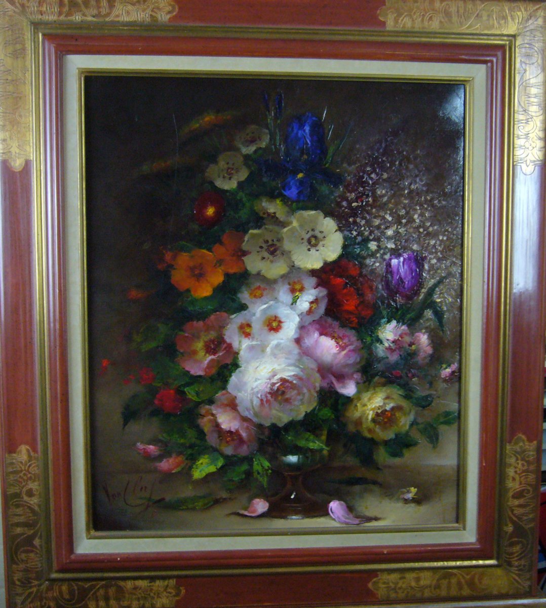 Bouquet Of Seasonal Flowers-photo-2