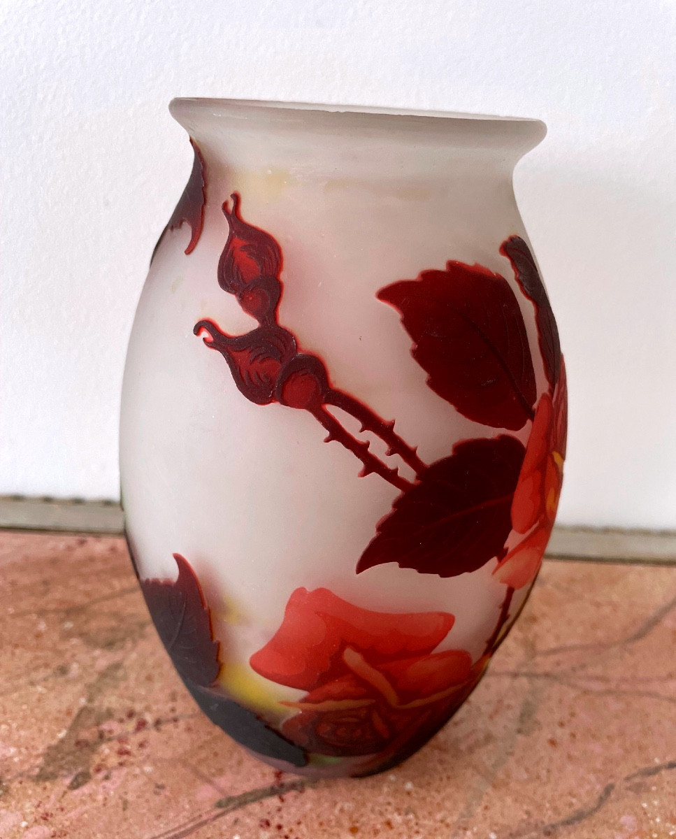 Vase en pâte de verre dégagé à l acide de Muller Frères Luneville -photo-4
