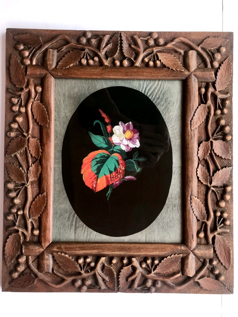 Tableau , fleurs peintes à la gouache, cadre en bois sculpté, travail Suisse ? XIXeme 