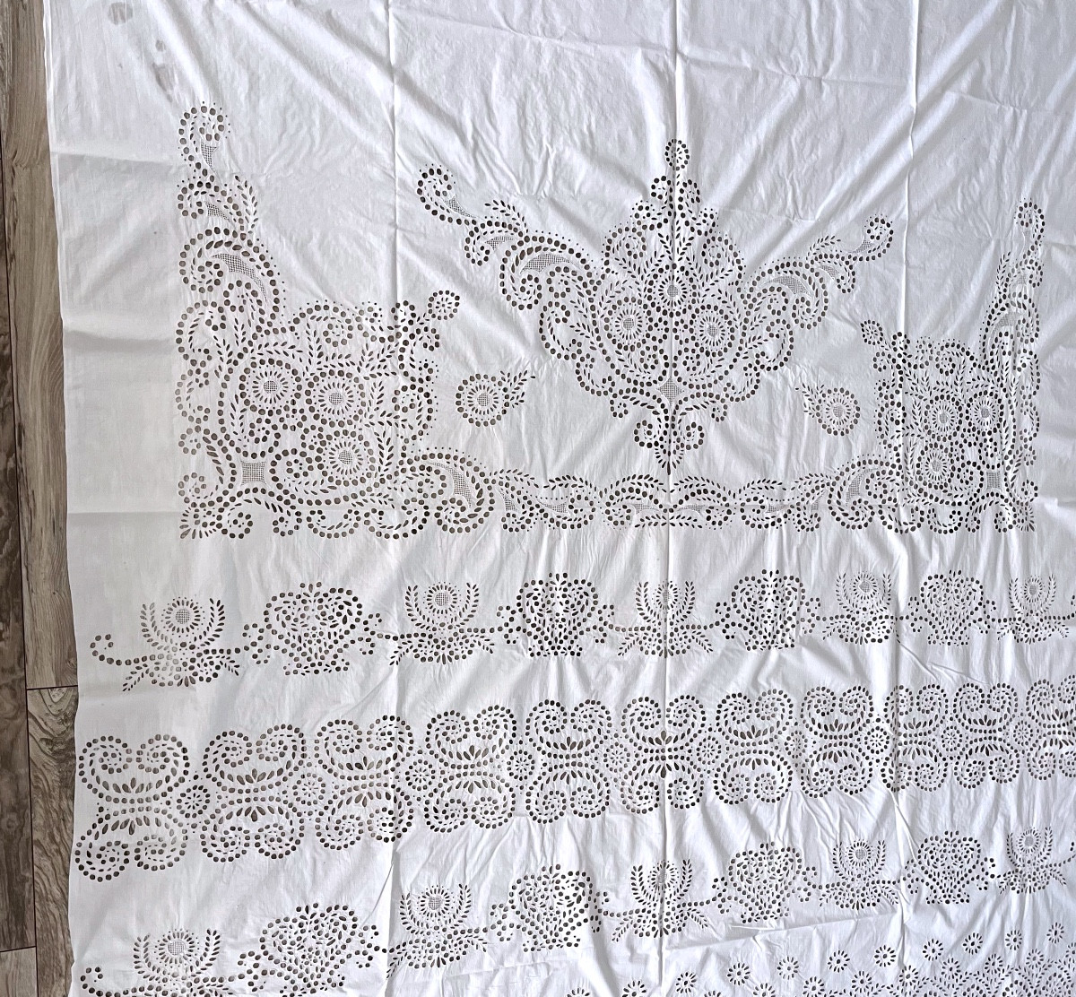 Store ou rideau ancien entièrement brodé fin du XIX eme-photo-3