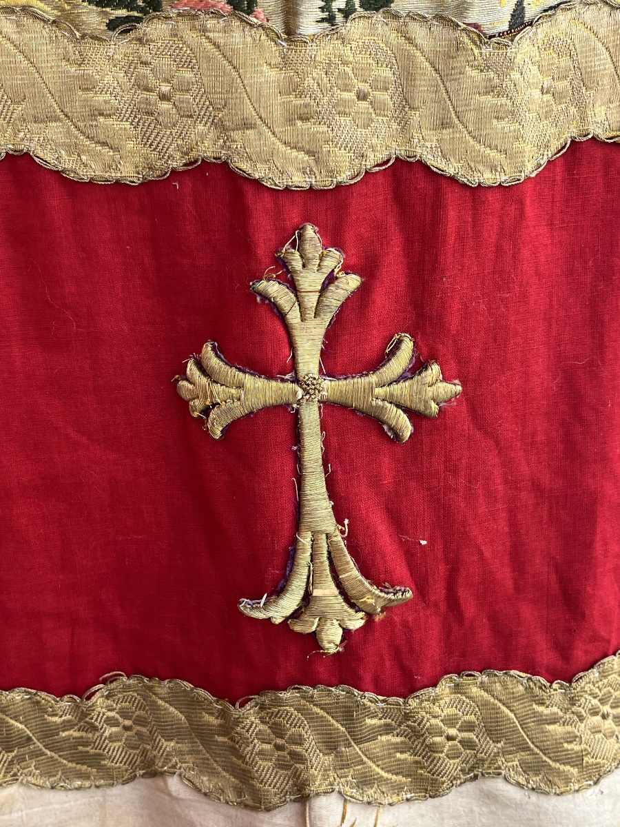 Liturgical Chasuble With Gold-thread Embroidery And Silk Damask, Early 19th Century-photo-1