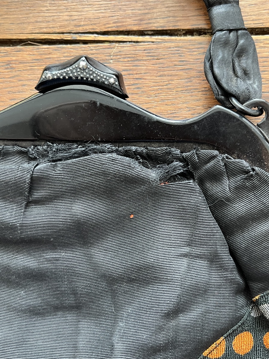 Art Deco Evening Bag Made Of Fabric And Black Bakelite With Iron Beads-photo-4