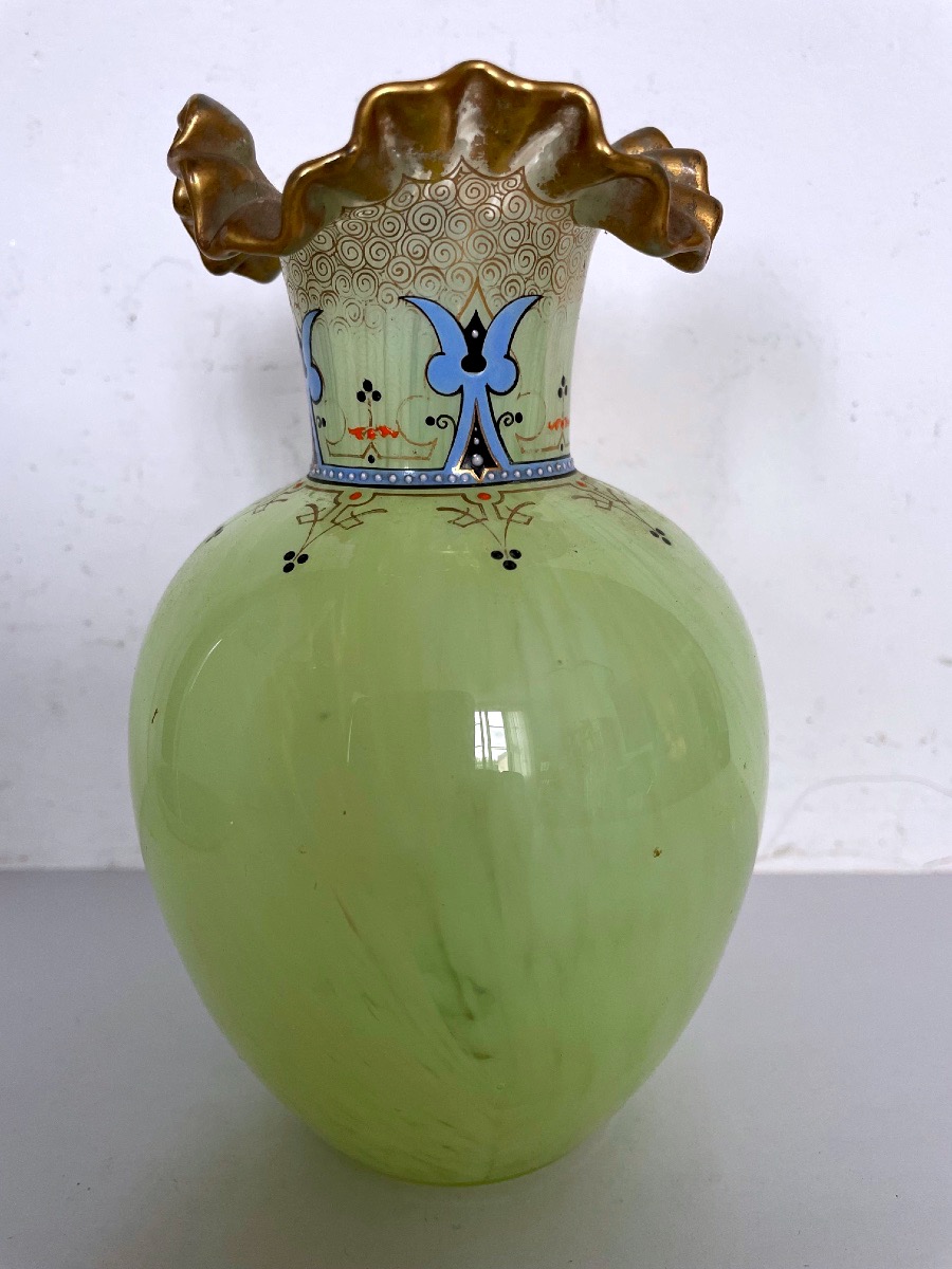Vase ancien en verre émaillé opalescent Art Nouveau 