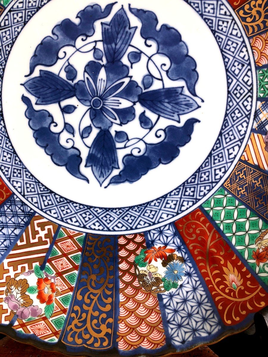 Plat Imari En Porcelaine à Décor Floral Bleu Au Centre , Japon -photo-3