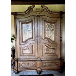 Armoire Alsace ? En marqueterie  et sculpture époque XVIII eme