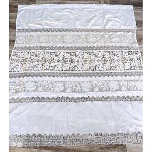 Rideau ancien en dentelle et motifs floraux ajourés fin du XIX eme