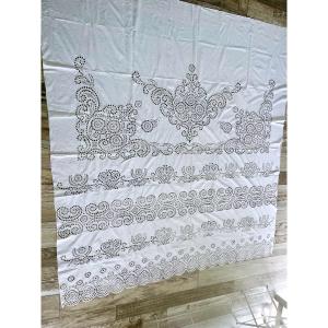 Rideau ancien de château en broderie ajourée vers 1900
