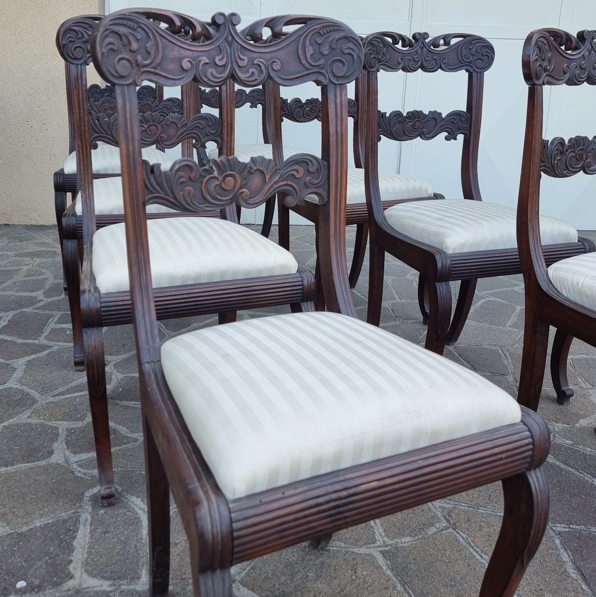 Set Completo Di 8 Sedie In Noce Dell’800-photo-1