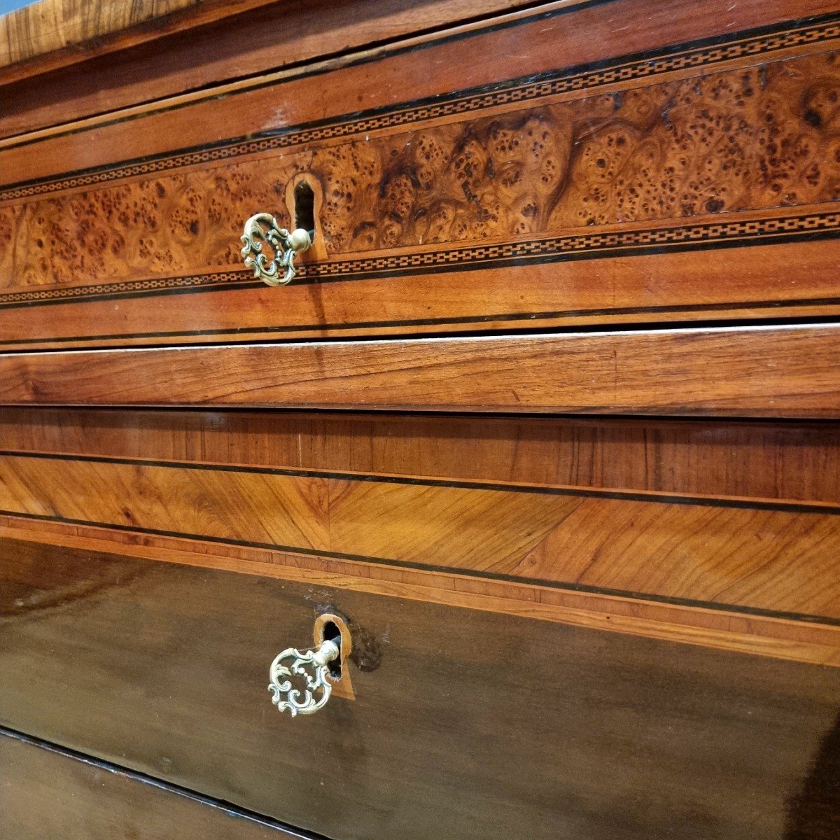 18th Century Louis XVI Bologna Chest Of Drawers In Walnut, Maple, Olive, And Ebony-photo-4