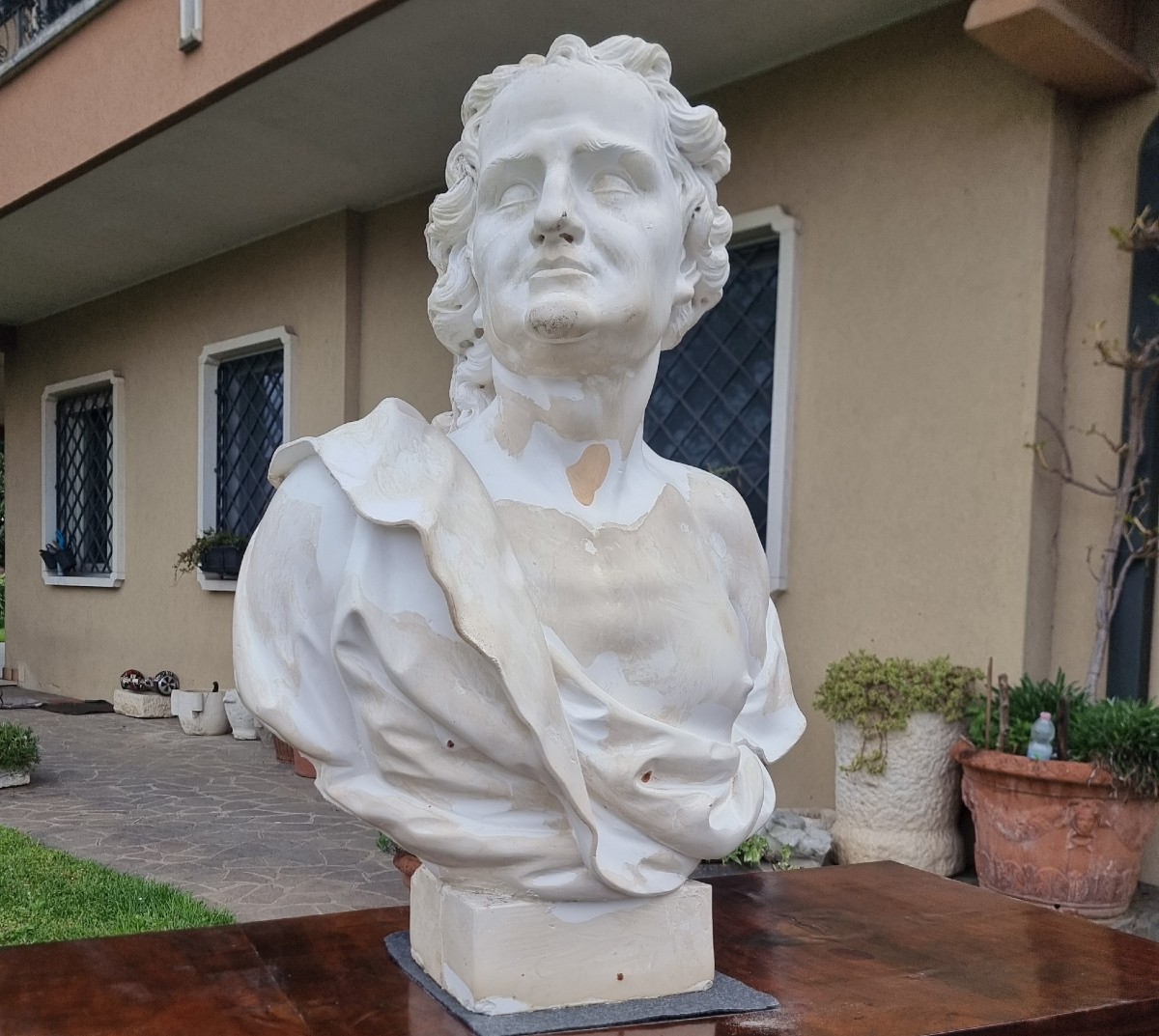 Virile Male Bust In 1800s Plaster – High Quality And Timeless Power-photo-6
