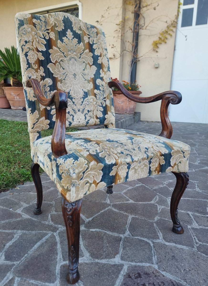 18th-century Walnut Armchair – Venice-photo-3