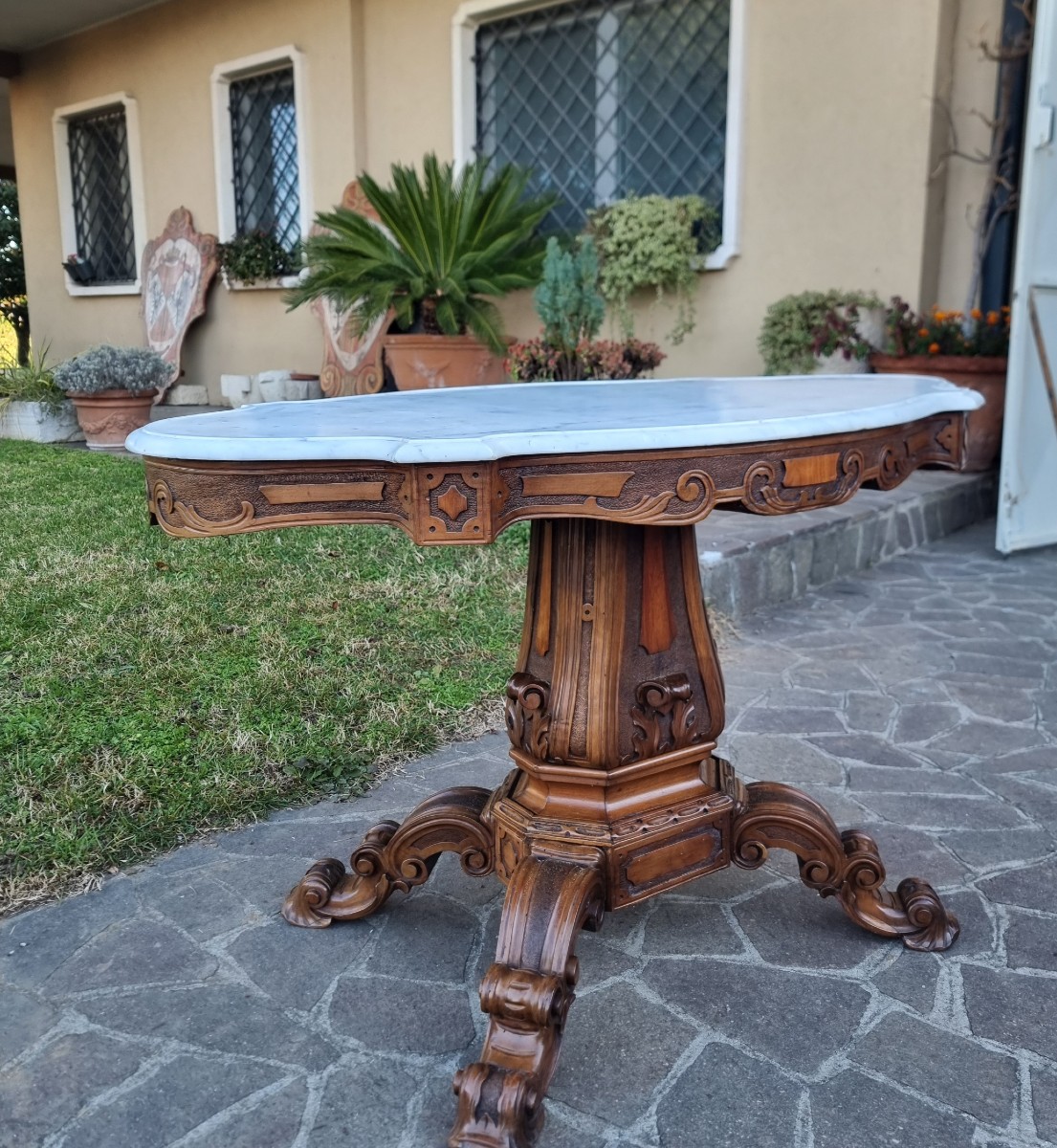 Table « à biscuit » en noyer du XIXe siècle avec marbre de Carrare-photo-4