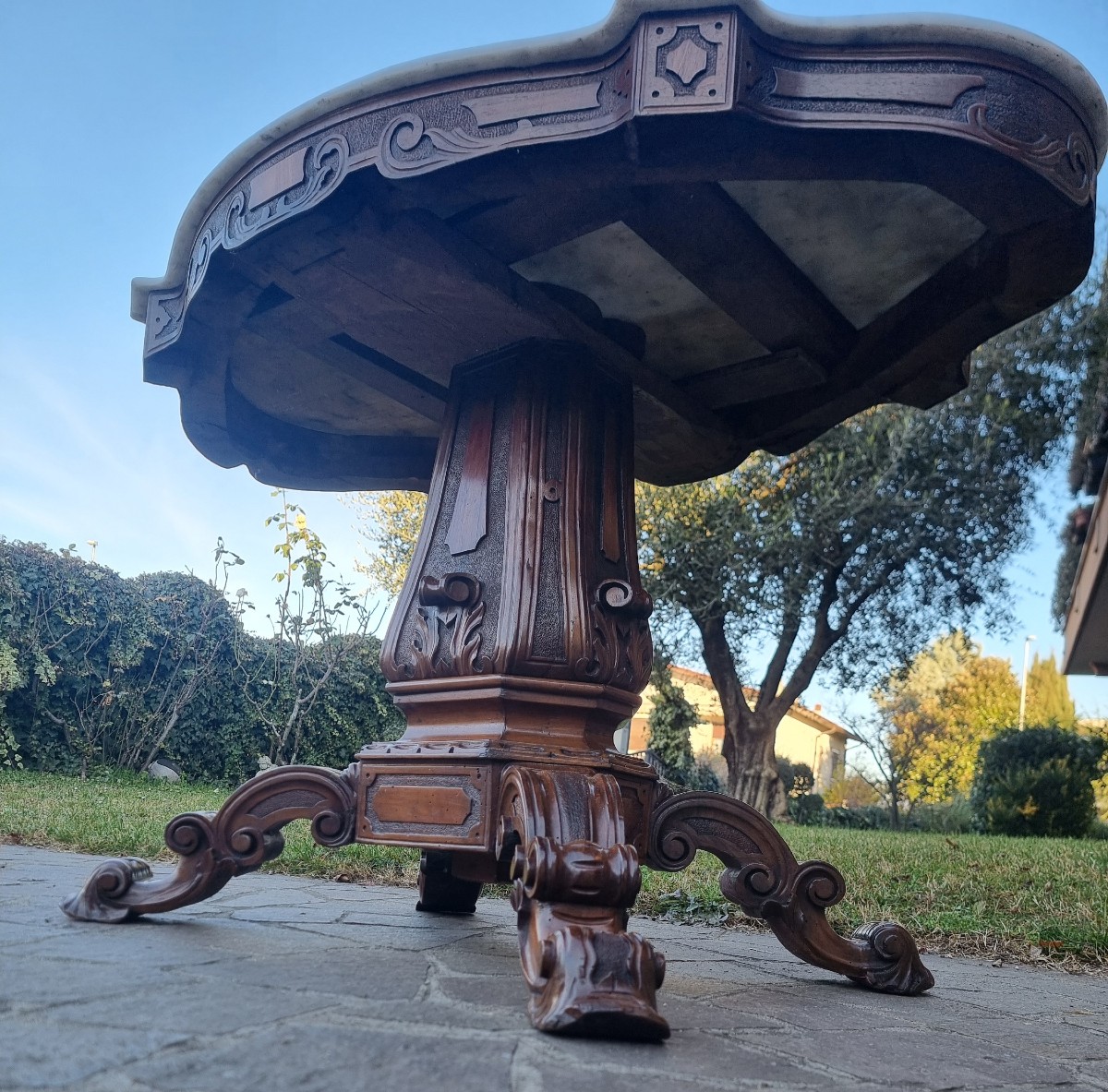 Table « à biscuit » en noyer du XIXe siècle avec marbre de Carrare-photo-4