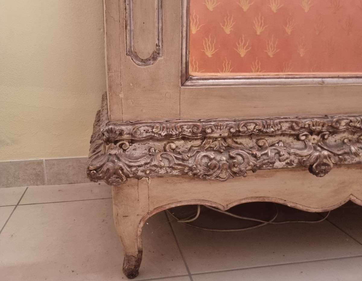 Late 18th-century Piedmontese Showcase Ivory Lacquered With Silver Mecca Cornice-photo-4