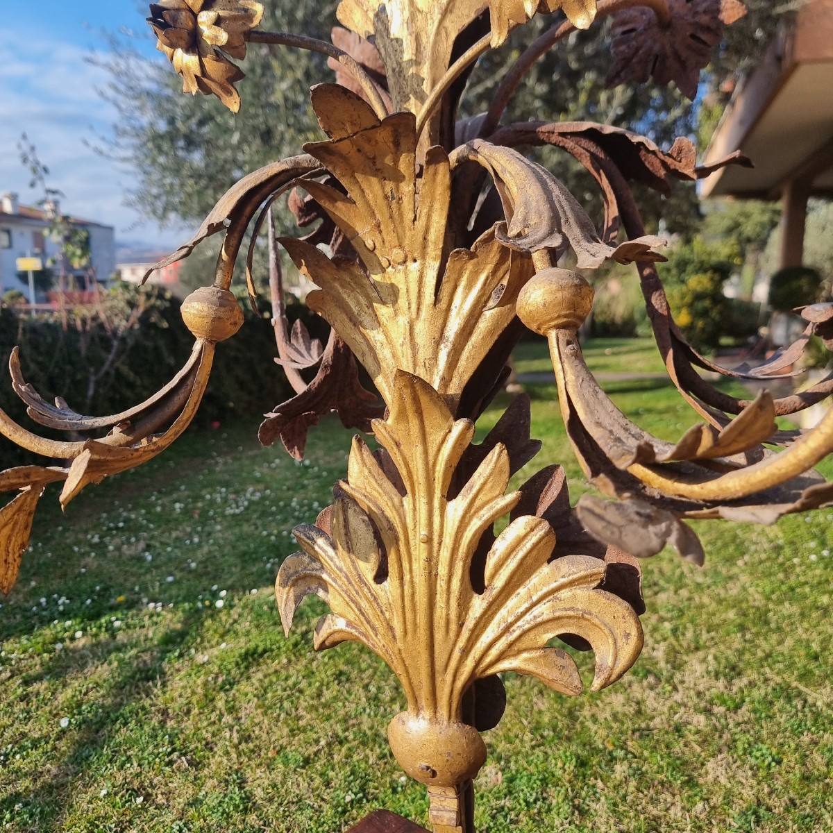 Paire de candélabres du XIXe siècle en tôle dorée-photo-4