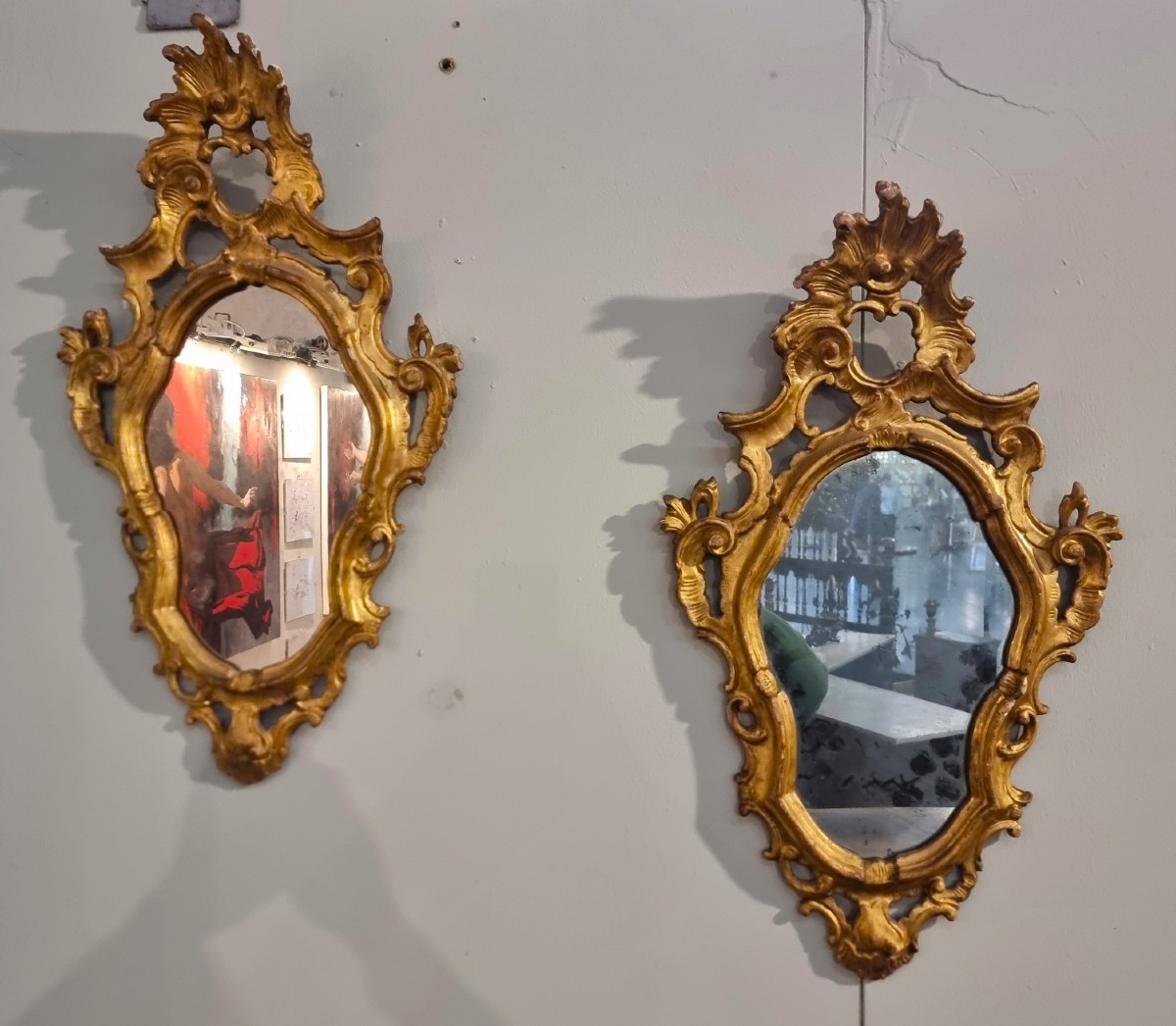 Paire de miroirs dorés vénitiens du XIXe siècle