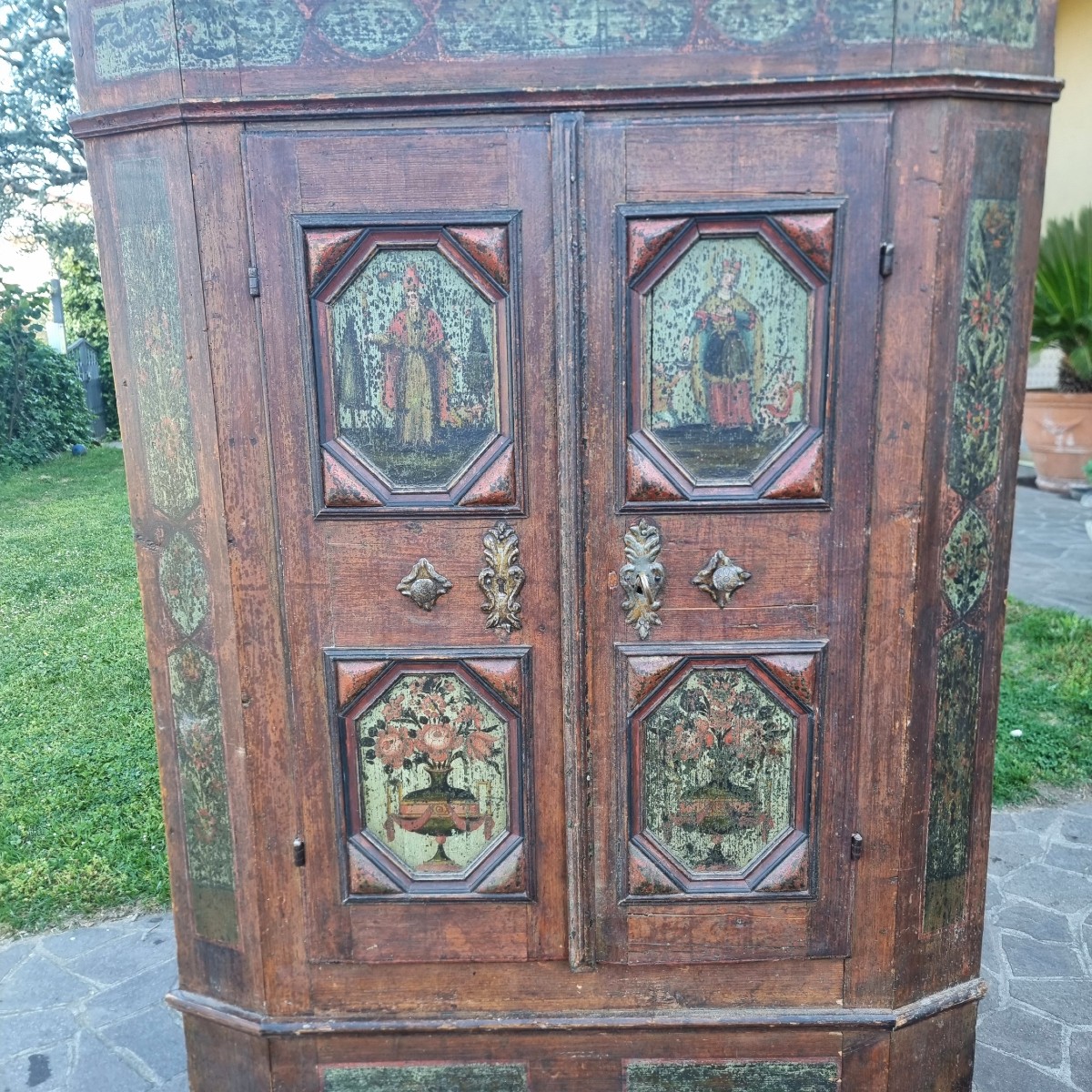 18th-century Tyrolean Wardrobe With Original Paintings-photo-4