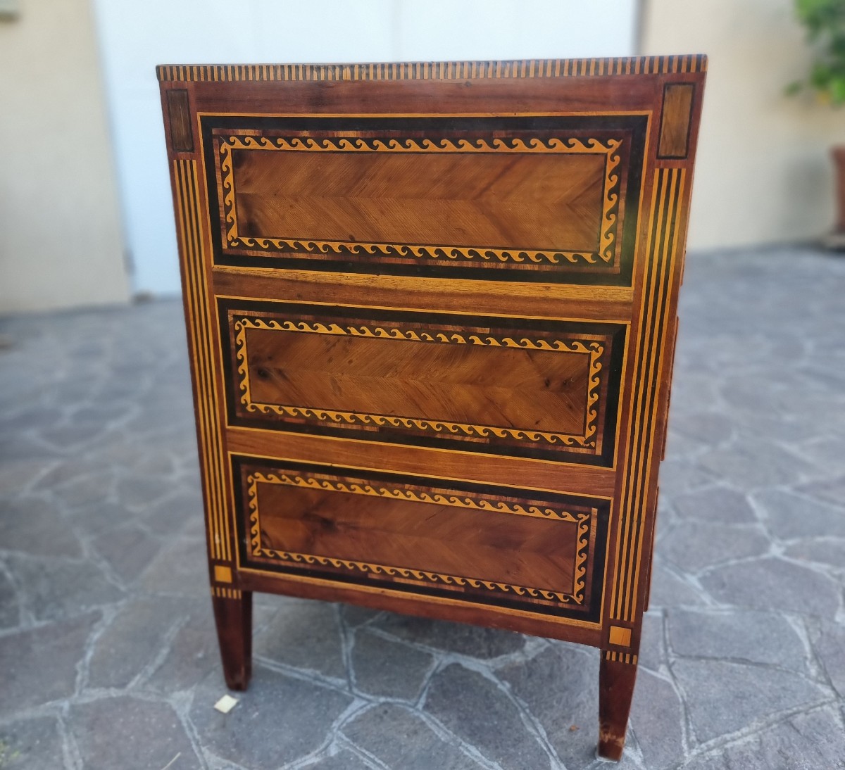 Paire de commodes du XVIIIe siècle Directoire Napolitain noyer érable amarante et bois de rose-photo-8