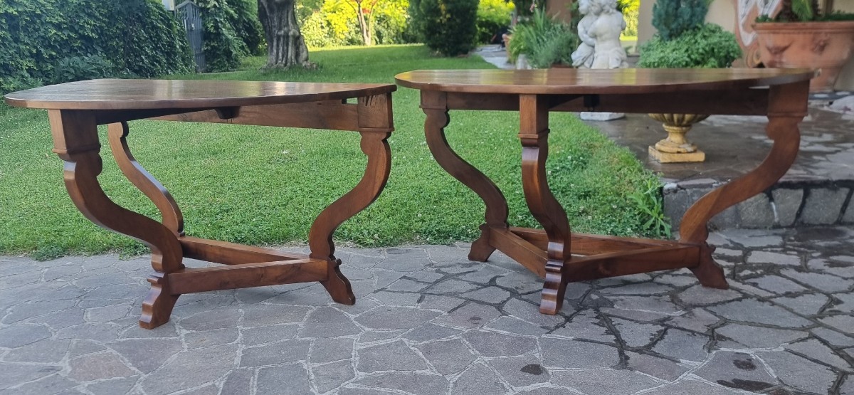 Pair Of 18th-century Tuscan Side Tables In Walnut-photo-4