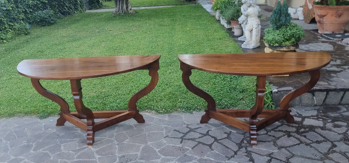 Pair Of 18th-century Tuscan Side Tables In Walnut-photo-5