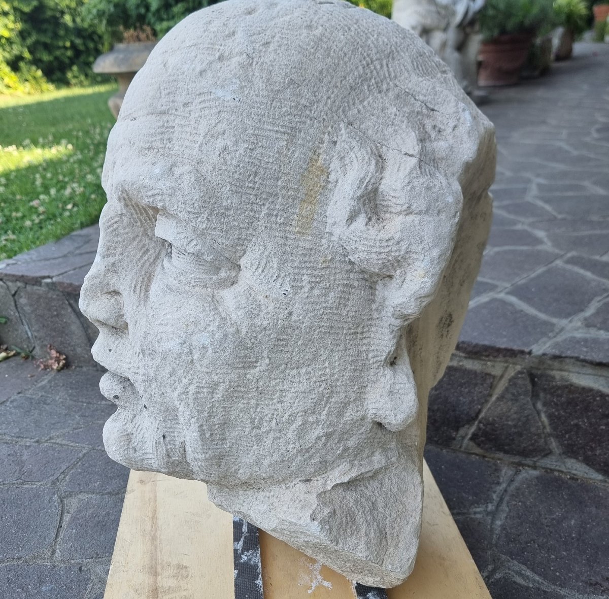 Tête en pierre de philosophe 1920-photo-3