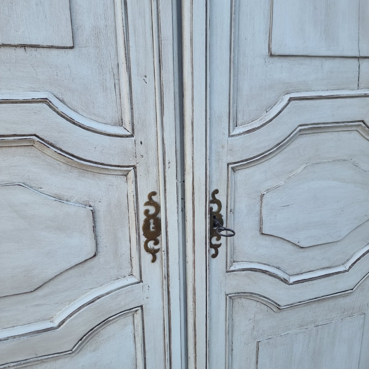 Armoire en noyer laqué du XIXe siècle provençal-photo-4