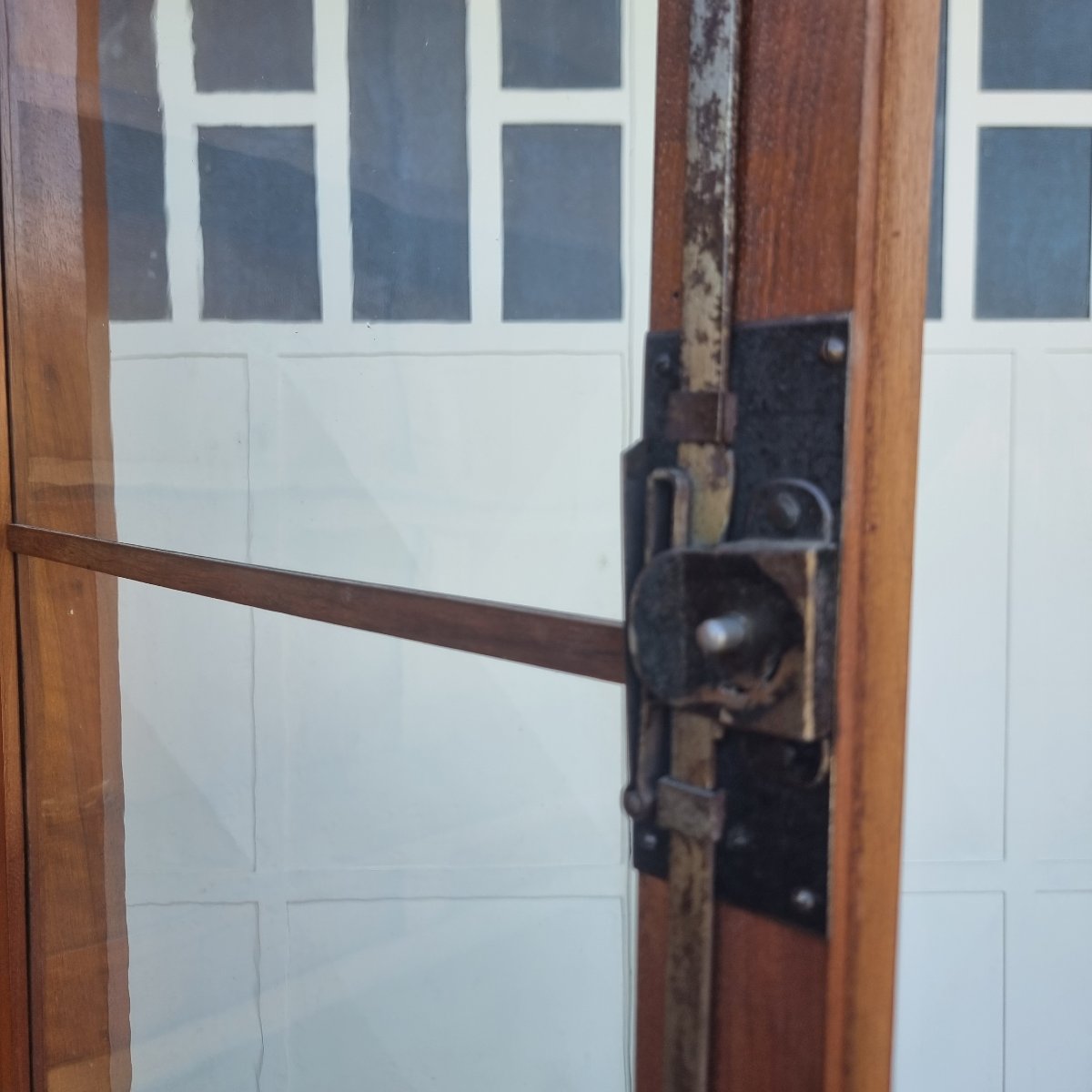 19th-century Venetian Walnut Display Bookcase-photo-3