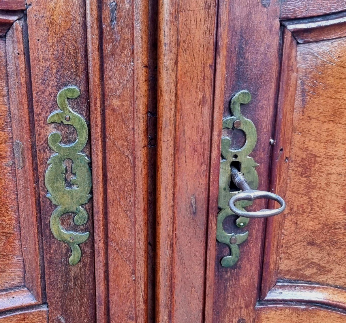 Armoire en chêne du XVIIIe siècle Occitaine-photo-1