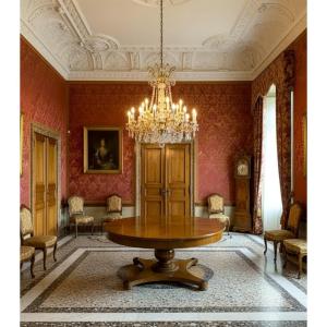 Round Walnut Empire Table 1840 High Quality