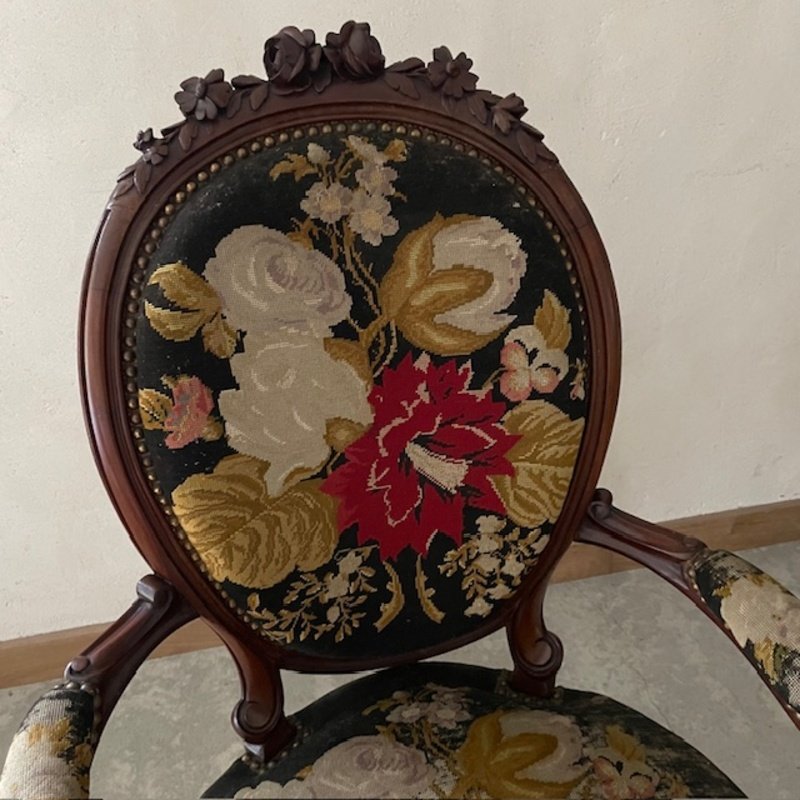 Louis XV Armchair With Floral Upholstery-photo-2