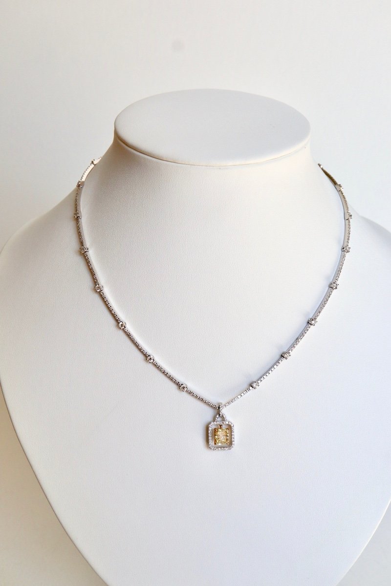 Collier Diamant Coussin Yellow En Or 18 Carats et Platine 