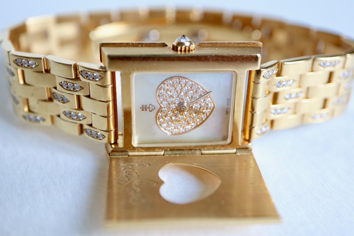 Corum Montre De Dame Livre Coeur En Or 18 Carats Nacre  Diamants-photo-2