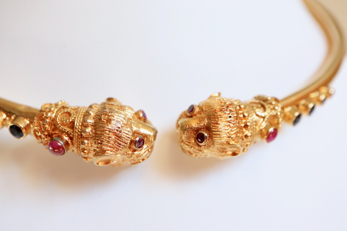 LALAOUNIS Collier en or jaune 18 carats Lalaounis têtes de lion-photo-5