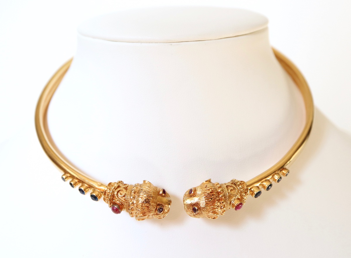 LALAOUNIS Collier en or jaune 18 carats Lalaounis têtes de lion