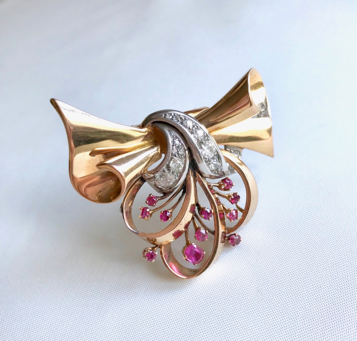1940s Brooch In 18-kt Yellow Gold With Rubies And Diamonds-photo-4